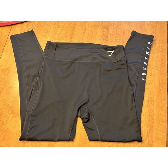 Gymshark Pants - Women’s Gymshark Sport leggings with pockets (XL) black
